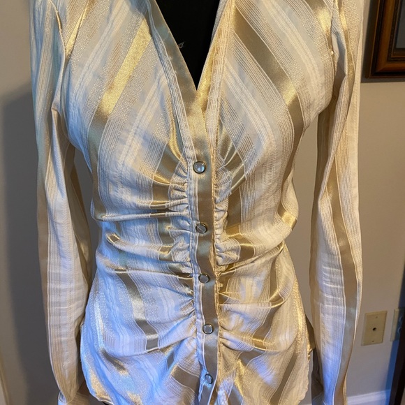Cache Tops - Sparkly gold button down Cache top Sz M